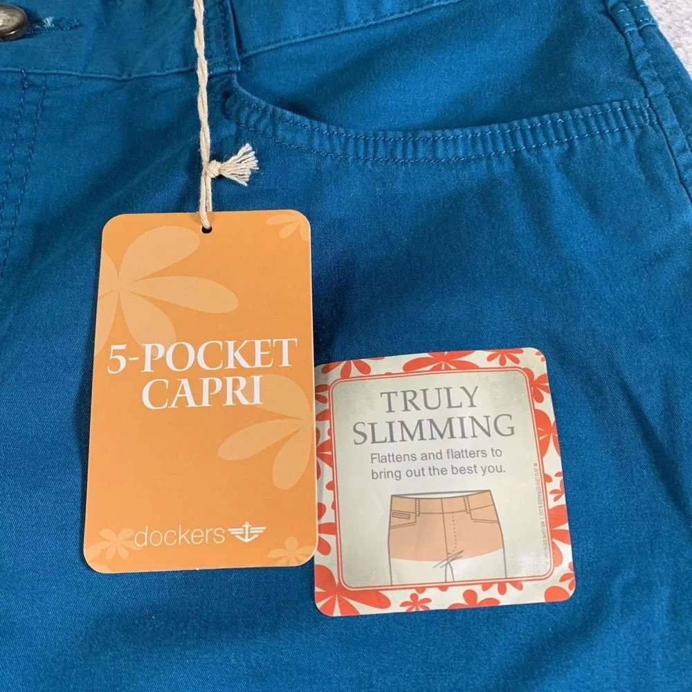 Dockers Pants Womens 12 Blue 5-Pocket Truly Slimming Capri Stretch Twill NEW‎ - Picture 2 of 13